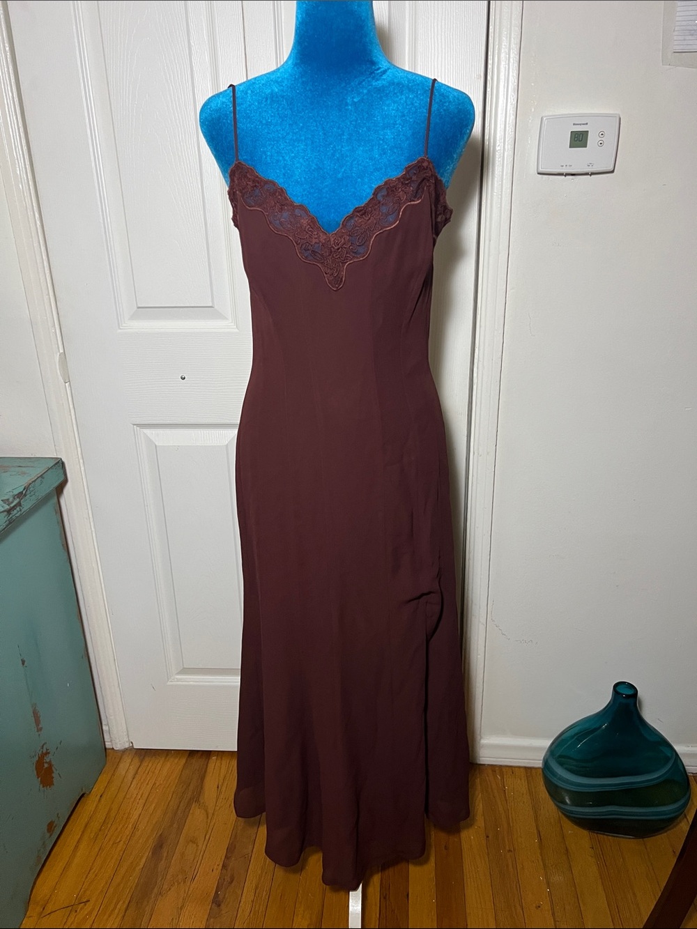 Reformation Lace Slip Midi Dress Women’s 4 Small Burgundy 90’s